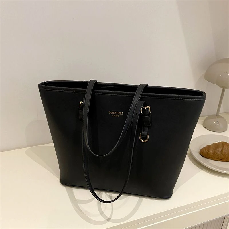 টেক্সচার্ড স্প্রিং আইএনএস স্টাইলের বড় শোল্ডার টোট image 3